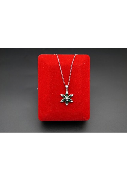 925 Ayar Gümüş Yeşil Lotus Kadın Kolye SK00042