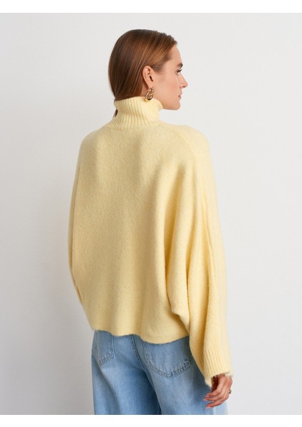 10817 Yumuşak Dokulu Yarasa Kol Triko Kazak-Açık Sarı fiyatları