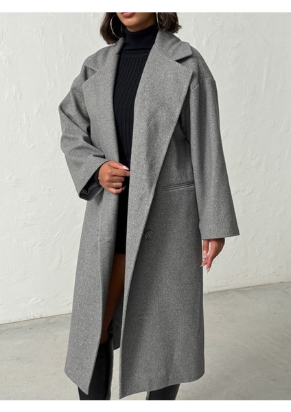 Kadın Düğmeli Yumuşak Dokulu Kaşe Kaban modelleri