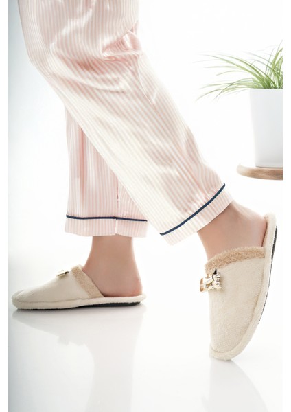 Kadın Ev Terliği Peluş Yıkanabilir Içi Yünlü Kürklü Terlik Misafir Çeyiz Bohça Gelin Terliği modelleri