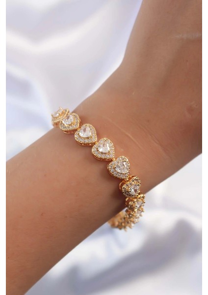 Bfs Pirinç Vip Seri Gold Renk Zirkon Taşlı Kalp Model Bileklik fiyatları