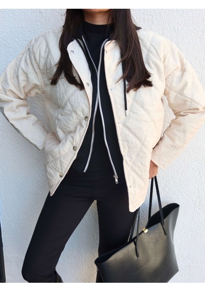 Kapitone Desenli Kapüşonlu Paraşüt Mont modelleri