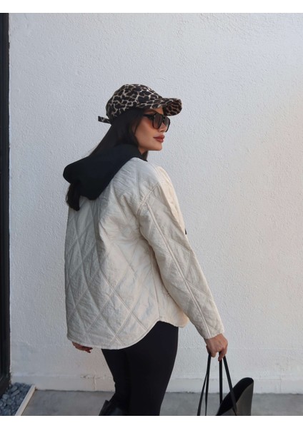 Kapitone Desenli Kapüşonlu Paraşüt Mont indirimleri