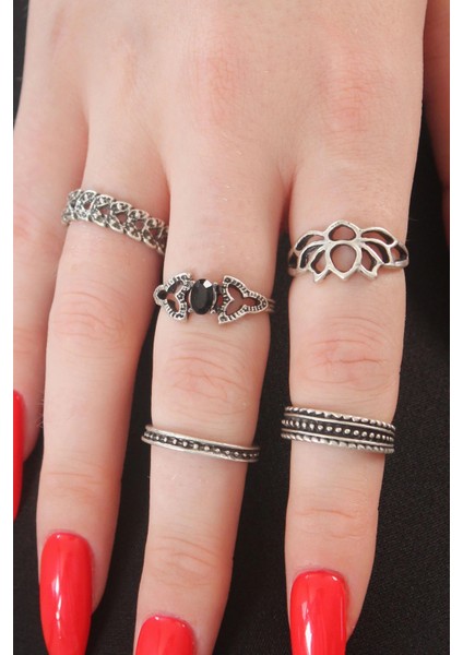 Bfs Gümüş Renk Lotus Model Siyah Kristal Taş Detay Bayan Yüzük Kombin fiyatları