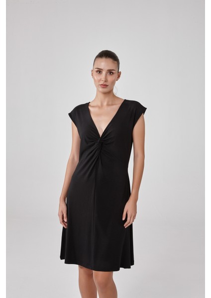 Kadın V Yaka Düğüm Detaylı Elbise