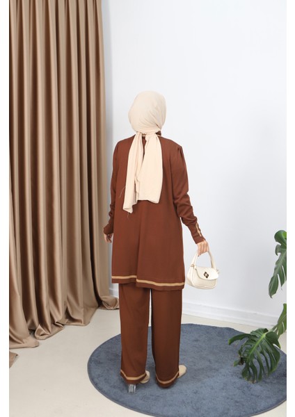 Çift Renkli Merserize Pantolonlu Takım indirimleri