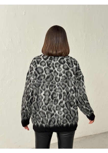Kadın Leopar Desenli Oversize Kazak indirimleri