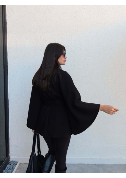 Dik Yaka Kuşaklı Kaşe Panço indirimleri