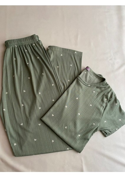 Turkuaz Kalp Desenli Kısa Kollu Kadın Pijama Takımı