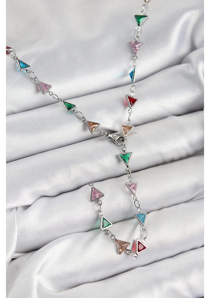 Bfs Pirinç Renkli Zirkon Taşlı Üçgen Model Gümüş Renk Kadın Y Kolye