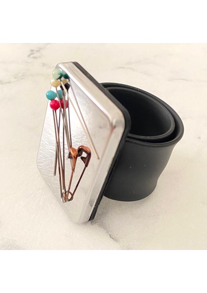 Terzi Iğnedenlik Mıknatıs Bilekli Iğnelik Kare Siyah