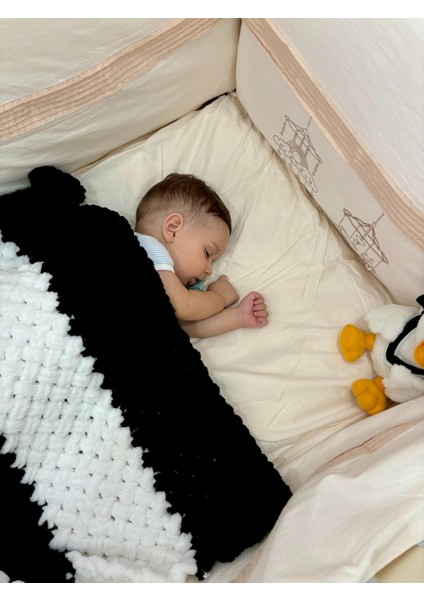 Bjk Puffy Taraftar Battaniye