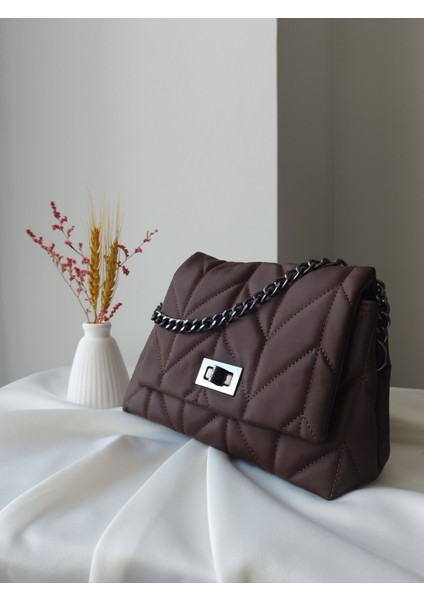 Zincir Askılı Zigzag Desen Kahverengi Kadın El, Omuz, Clutch Çanta fiyatları