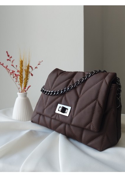 Zincir Askılı Zigzag Desen Kahverengi Kadın El, Omuz, Clutch Çanta modelleri