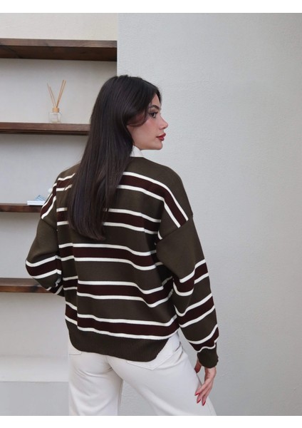 Polo Yaka Şeritli Triko Kazak indirimleri