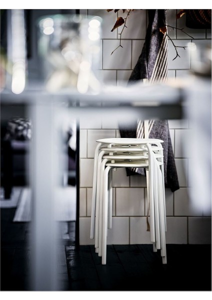 Tabure, Beyaz modelleri