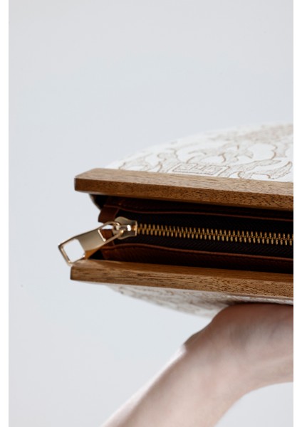 Kadın Krem Otantik Desen Clutch Çanta