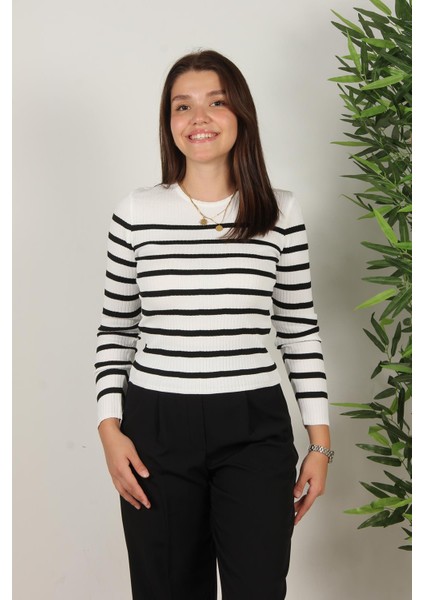 2059 Çizgili Bisiklet Yaka Kazak