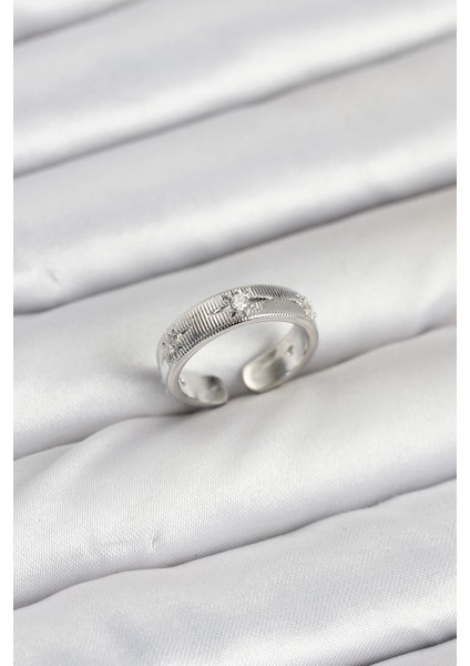 Bfs Pirinç Gümüş Renk Zirkon Taşlı Kutup Yıldızı Model Kadın Yüzük