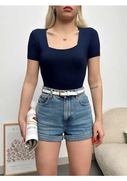 Kadın Kare Yaka Uzun Kollu Viskon Bluz