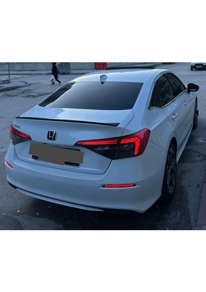 Honda Civic 2022+ Hybrid Spoiler