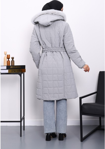 Gri Kapüşonu Kürklü Uzun Şişme Mont fırsatları