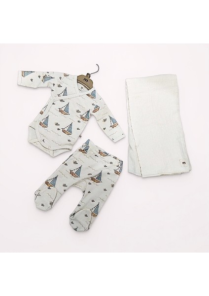 3-6 Ay Erkek Bebekler Için Yelkenli Desenli Organik Pamuktan 3 Lü Body Takım Müslin Battaniyeli