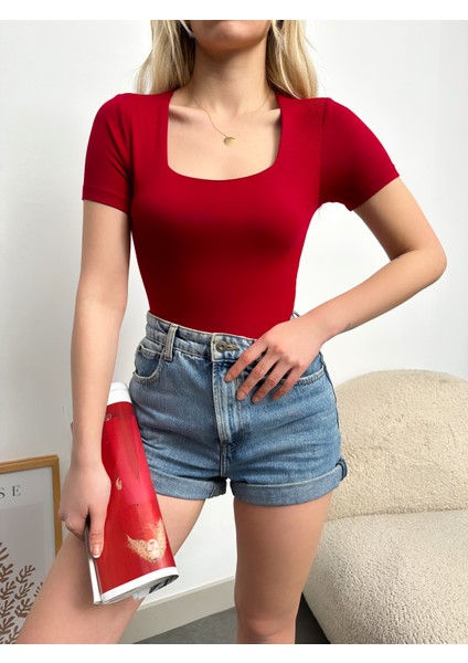 Kadın Kare Yaka Uzun Kollu Viskon Bluz fiyatları