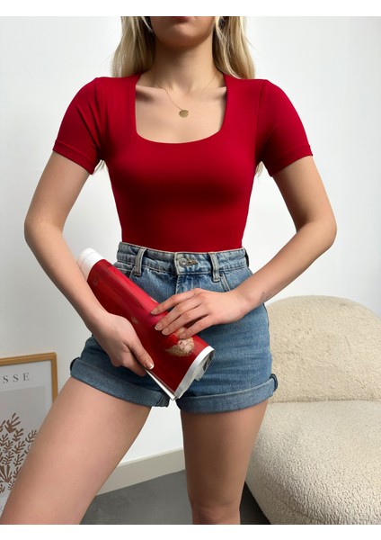 Kadın Kare Yaka Uzun Kollu Viskon Bluz fırsatları