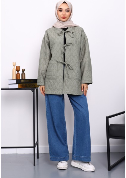 Yeşil Yakalı Çift Cepli Kapitone Ceket fiyatları