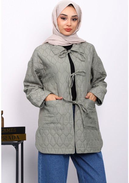 Yeşil Yakalı Çift Cepli Kapitone Ceket modelleri