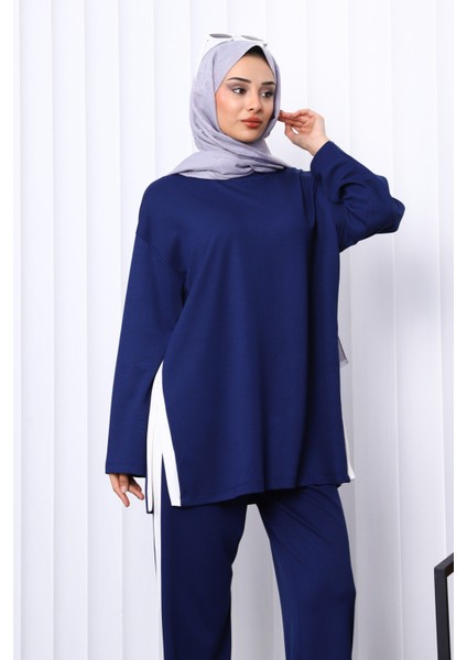 Lacivert Yanları Yırtmaçlı Tunik Pantolonlu Takım modelleri