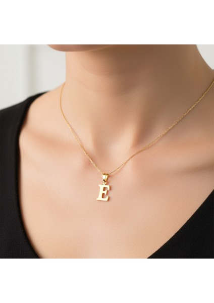 8 Ayar Altın Kolye Ucu Harf E GM9504 0.5 gr