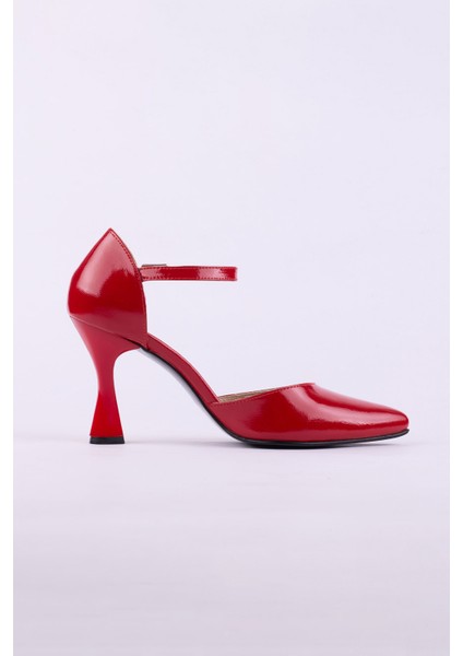 Hakiki Deri Rugan Topuklu Kadın Ayakkabısı 25HSY00KY