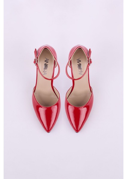 Hakiki Deri Rugan Topuklu Kadın Ayakkabısı 25HSY00KY modelleri