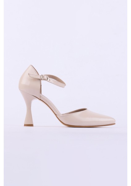 Hakiki Deri Rugan Topuklu Kadın Ayakkabısı 25HSY00KY modelleri