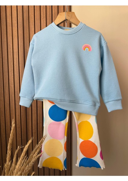 Kız Çocuk Pamuklu Mavi Sweatshirt ve Renkli Puantiyeli Flare Pantolon Takım - Enerjik Stil fırsatları