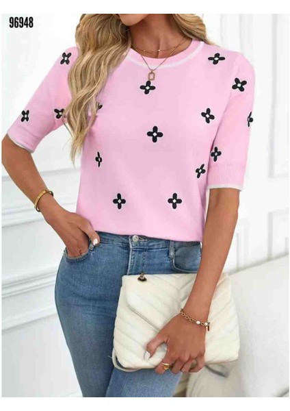 Kadın Kısa Kollu Çiçek Desen Bluz, Kırmızı Gül Figürlü Kolye Hediye modelleri