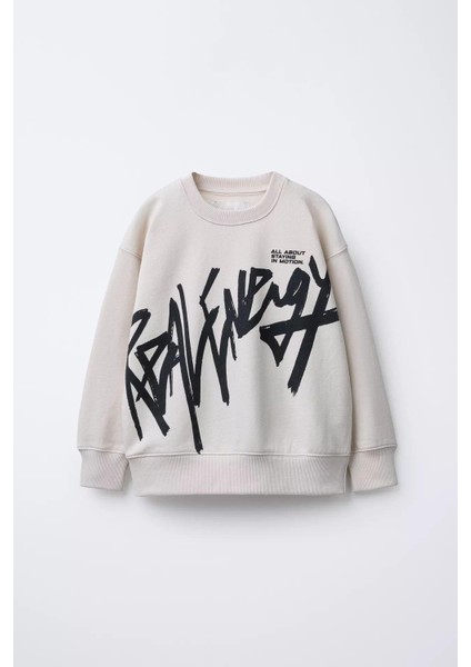 Erkek Çocuk Pamuklu Graffiti Baskılı Sweatshirt ve Eşofman Alt Takım modelleri