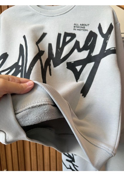 Erkek Çocuk Pamuklu Graffiti Baskılı Sweatshirt ve Eşofman Alt Takım indirimleri