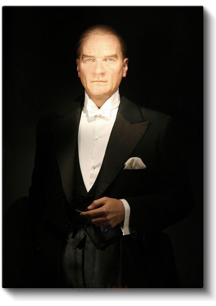 Smokinli Atatürk - Siyah Fonda Resmi Portre Kanvas Tablo fiyatları