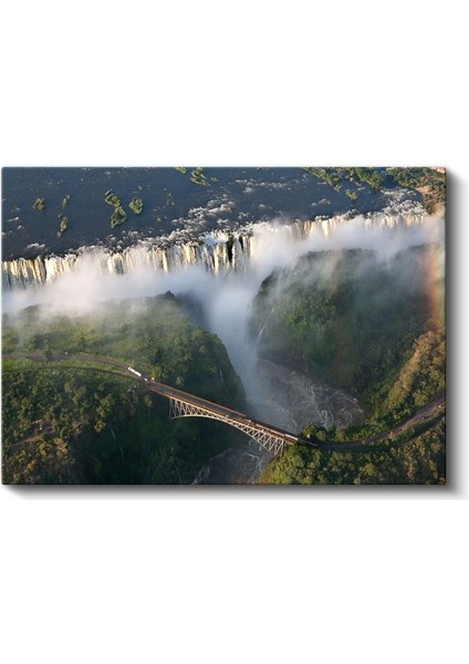 Muhteşem Şelale - Yeşil Vadide Akan Beyaz Sular Kanvas Tablo fiyatları