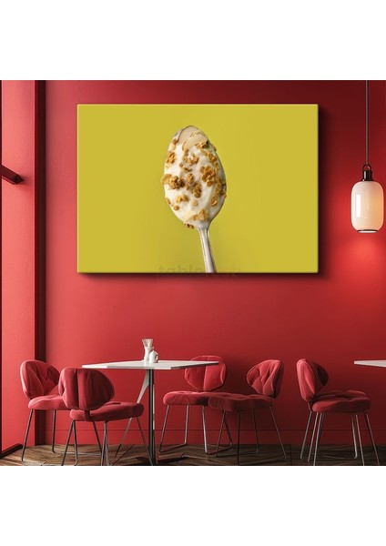 Kremalı Granola - Kaşıkta Sunulan Sağlıklı Tatlı Kanvas Tablo