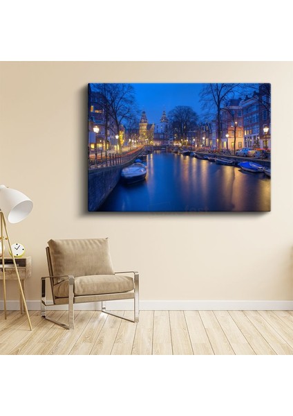 Amsterdam Kanalları - Gece Işıklarında Tarihi Evler Kanvas Tablo