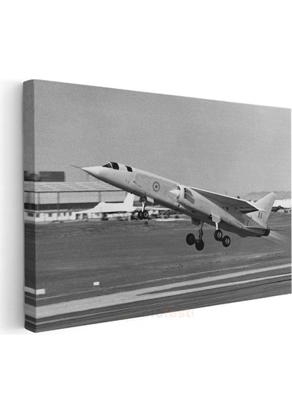 Askeri Jet - Kalkış Anında Klasik Savaş Uçağı Kanvas Tablo modelleri