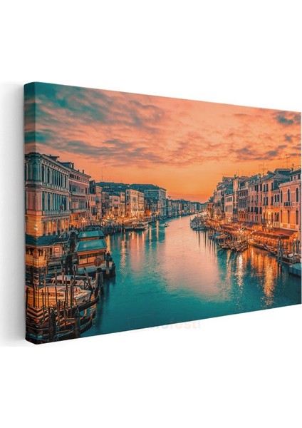 Venedik Kanalları - Gün Batımı Işıkları Kanvas Tablo modelleri