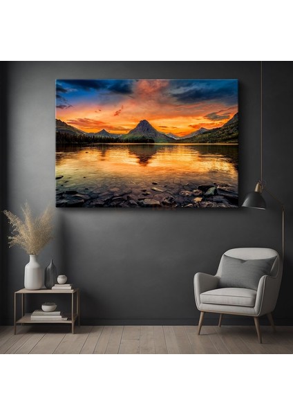 Alev Gökyüzü - Gün Batımında Dağ Silüetli Göl Manzarası Kanvas Tablo
