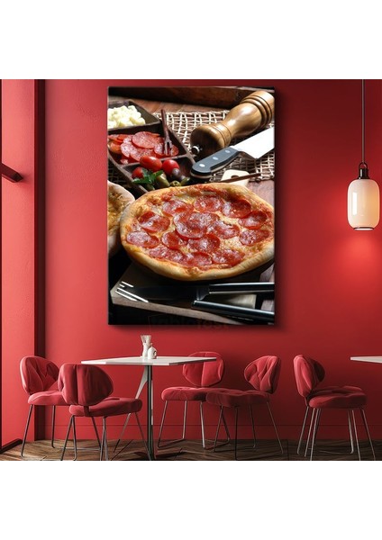 Sucuklu Pizza - Italyan Mutfağından Özel Tarif Kanvas Tablo
