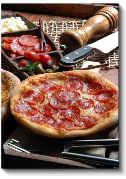 Sucuklu Pizza - Italyan Mutfağından Özel Tarif Kanvas Tablo fiyatları