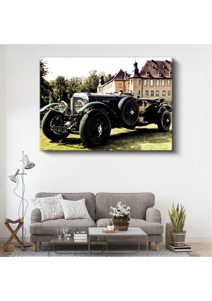 Klasik Spor Araba - Malikane Önünde Zarafet Kanvas Tablo